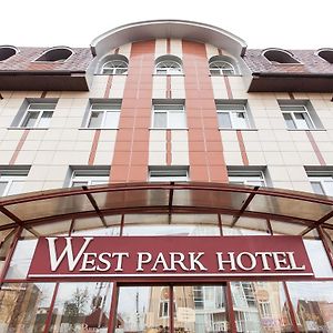 West Park Hotel Kyjev Exterior photo