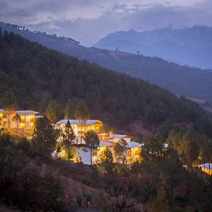 Dhensa Resort Punakha Exterior photo