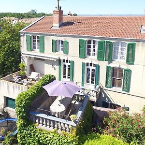 Vila Maison De Maitre A Bram # Jacuzzi Exterior photo