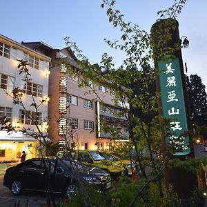 Maria Hotel Čung-čeng Exterior photo