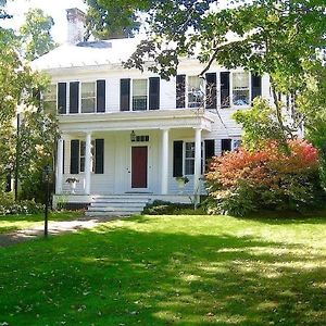 Bed and Breakfast Millbrook Country House Exterior photo