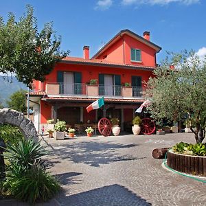 Penzion Azienda Agrituristica Pericle Montella Exterior photo