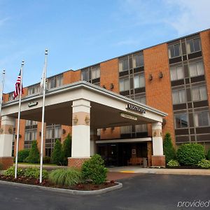 Radisson Hotel And Suites Chelmsford-Lowell Exterior photo