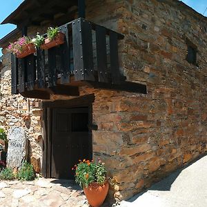 Hotel Veniata San Pedro de las Herrerías Exterior photo