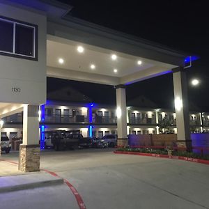 Americas Inn & Suites Iah North Humble Exterior photo