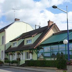 Hotel L'Auberge De L'Olive Dompierre-sur-Besbre Exterior photo