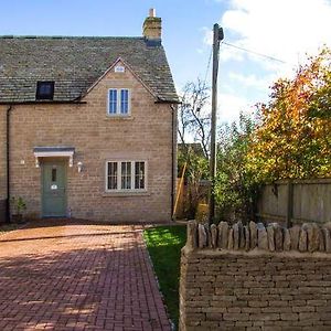 Vila Jubilee Mews Andoversford Exterior photo