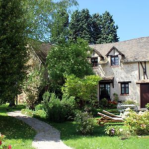 Bed and Breakfast Le Clos Dormont Saint-Étienne-sous-Bailleul Exterior photo