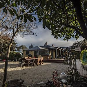 Bed and Breakfast Barbs Place Waipara Exterior photo