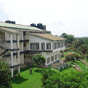 Brisk Hotel Triangle Jinja Exterior photo