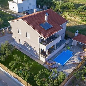 Vila Family Friendly House With A Swimming Pool Kastel Stari, Kastela - 15531 Exterior photo