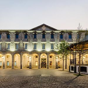 Hotel Balneario Orduna Plaza Exterior photo