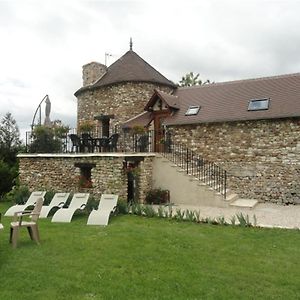 Vila Les Grandes Vignes Saint-Étienne-sous-Bailleul Exterior photo