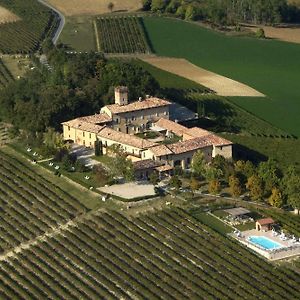 Hotel Relais Castello Di Razzano Alfiano Natta Exterior photo