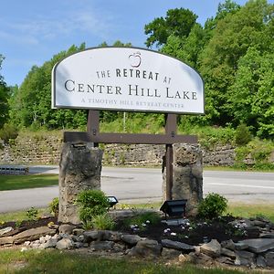 Hotel The Retreat At Center Hill Lake Silver Point Exterior photo