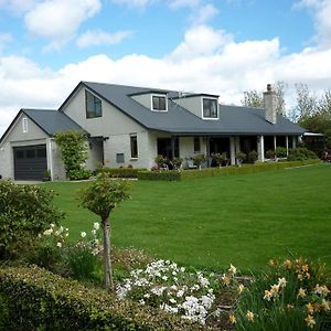 Bed and Breakfast The Manor Invercargill Exterior photo