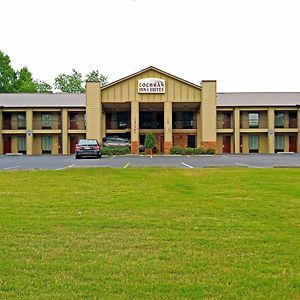 Cochran Inn & Suites Exterior photo