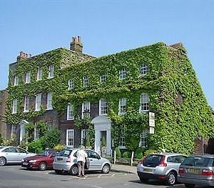 Hotel B+B Wickham - The Old House Exterior photo