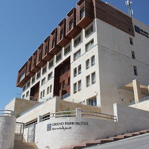 Grand Park Hotel Rámaláh Exterior photo