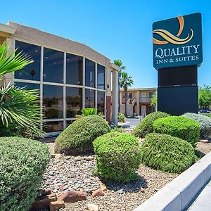 Quality Inn & Suites Phoenix Nw - Sun City Youngtown Exterior photo