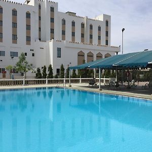 Hotel Al Madinah Holiday Maskat Exterior photo