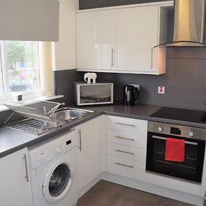 Kelpies Serviced Apartments Alexander- 2 Bedrooms Falkirk Exterior photo