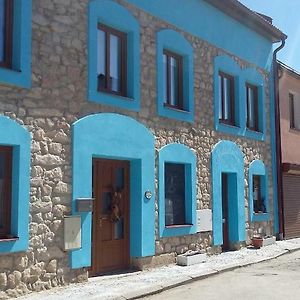 Hotel Penzion L'Isola Kunžak Exterior photo