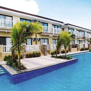 Aqua Mira Resort Tanza Exterior photo