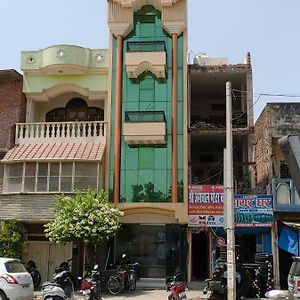 Hotel Green Palace And Ujala Restaurant Āzamgarh Exterior photo