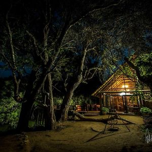 Vila Rio Dos Elefantes River Camp Hoedspruit Exterior photo