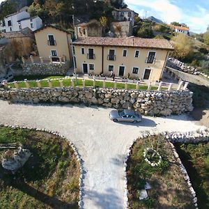 Apartmán Borgo Donna Teresa Castel San Vincenzo Exterior photo