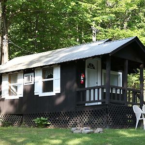 Motel Lake George Bear'S Den Exterior photo