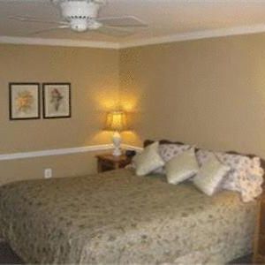 Hotel Antons On The Lake Greenwood Lake Room photo