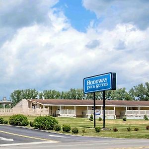 Rodeway Inn & Suites Ithaca Exterior photo