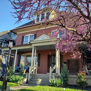 Bed and Breakfast Harvest Moon Bed & Breakfast New Holland Exterior photo