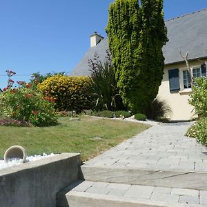 Le Logis Des Grenouilles B&B Morieux Exterior photo