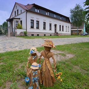 Hotel Pension Kuhn Klietz Exterior photo