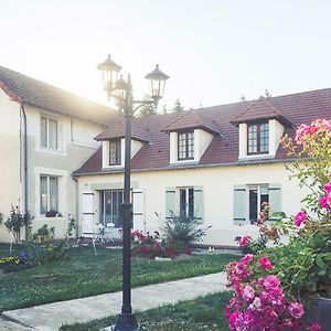 Bed and Breakfast Clos Charmille Meaulne Exterior photo