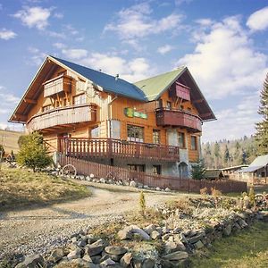 Hotel Penzion Dinda Stará ľubovňa Exterior photo