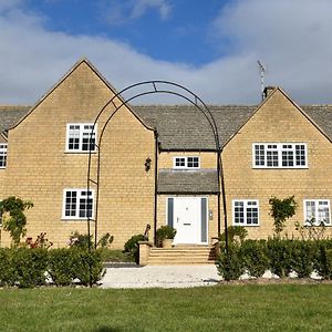 Apartmán Staddlestones Broadway Broadway  Exterior photo