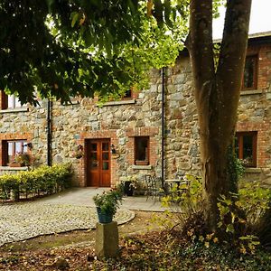 Vila Croneybyrne Courtyard Clara Exterior photo