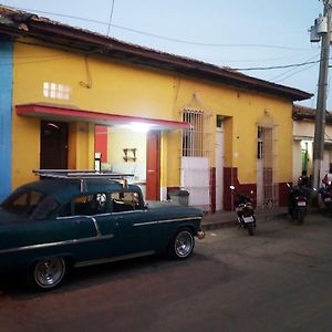 Hotel Hostal Rafe Trinidad La Popa Exterior photo