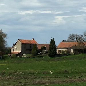 Vila Chouetterie Saint-Dizier-Leyrenne Exterior photo