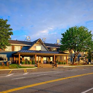 Hotel Auberge De La Pointe Rivière-du-Loup Exterior photo