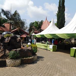 Nuru Palace Hotel Nakuru Exterior photo