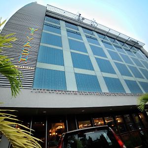 Hotel Yash International Calicut Exterior photo