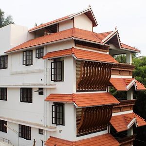 Apartmán Indian Residency Tiruchirappalli Exterior photo