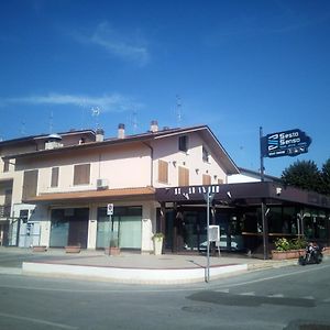 Hotel Sestosenso Food Drink Sleep Ristorante Pizzeria Alloggi Cesena Exterior photo