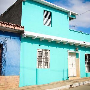 Bed and Breakfast Hostal El Conquistador Trinidad Exterior photo