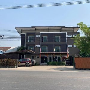 Aparthotel Bansappoori Lamphun Exterior photo